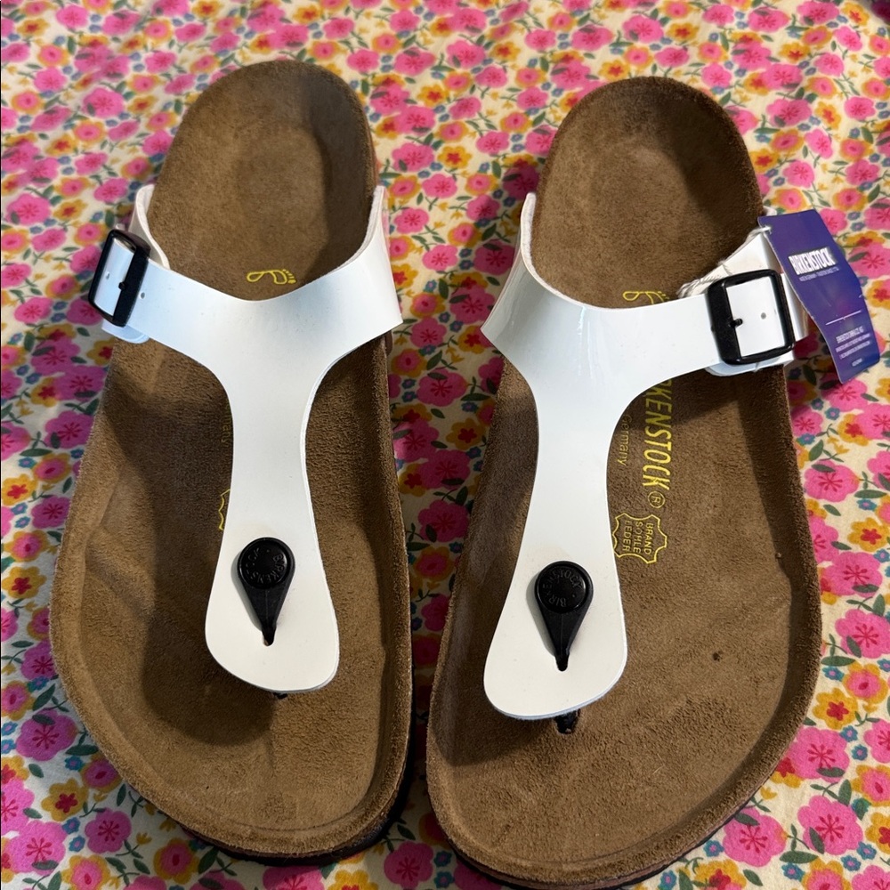 Birkenstock Gizeh White and Brown Sandals